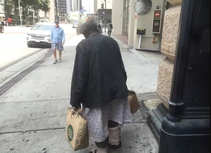 Abandonar pacientes en la calle, una práctica inhumana que siguen realizando hospitales en California