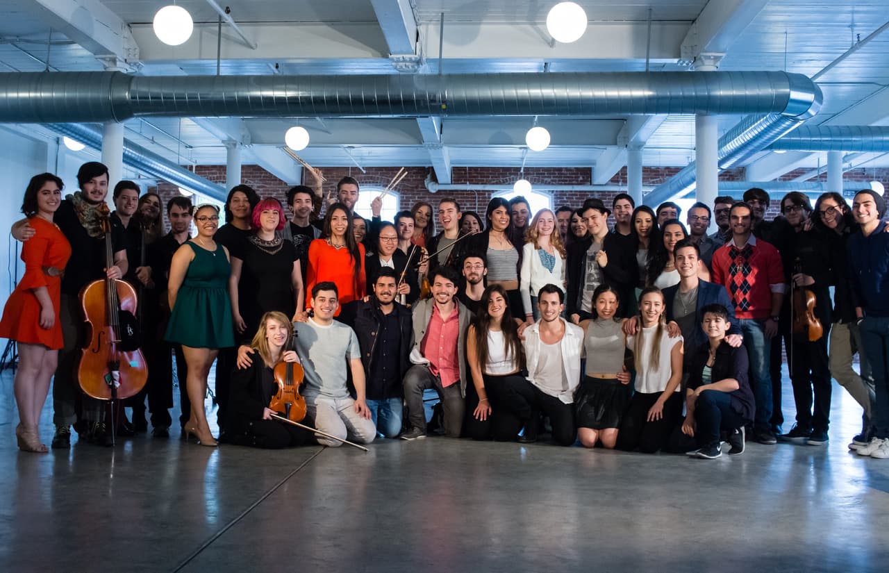 Los estudiantes que participaron en la grabación de 'Yo soy inmigrante'.