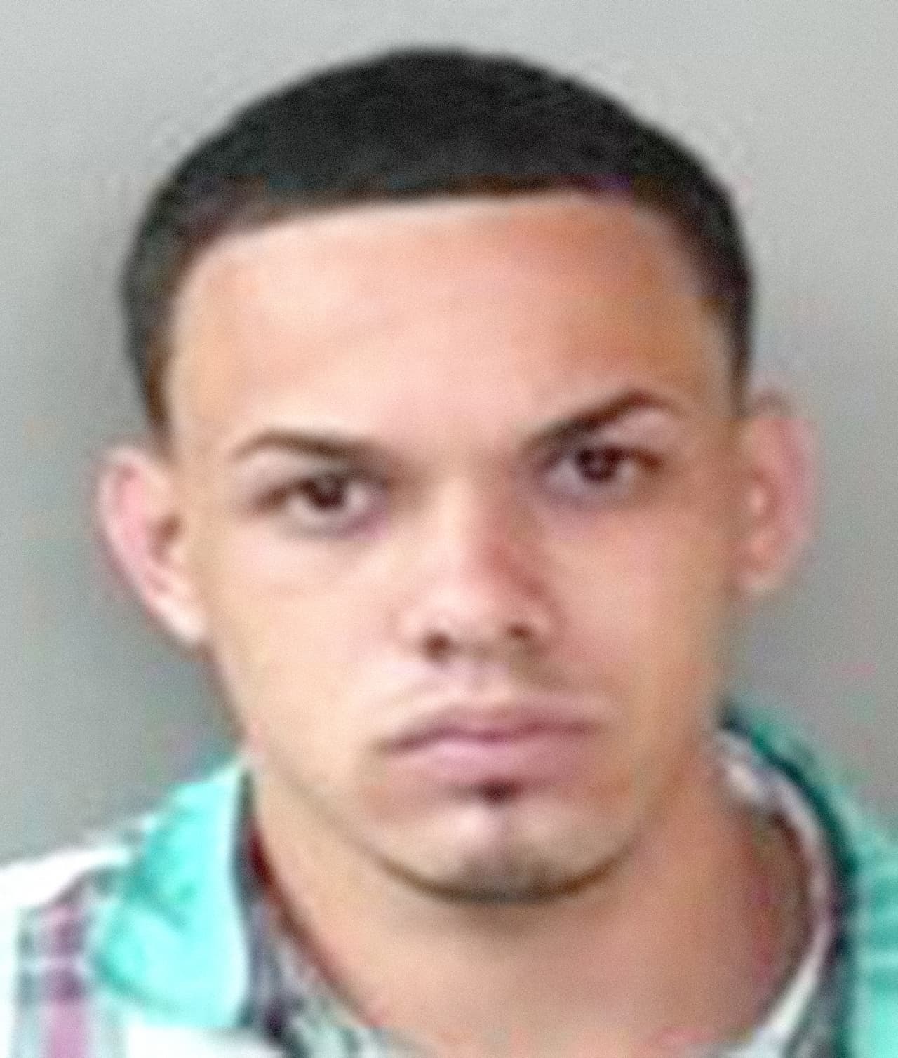 <b>Luis Díaz Herrera</b>, buscado por Asesinato y Ley de Armas con una fianza de $350,000.