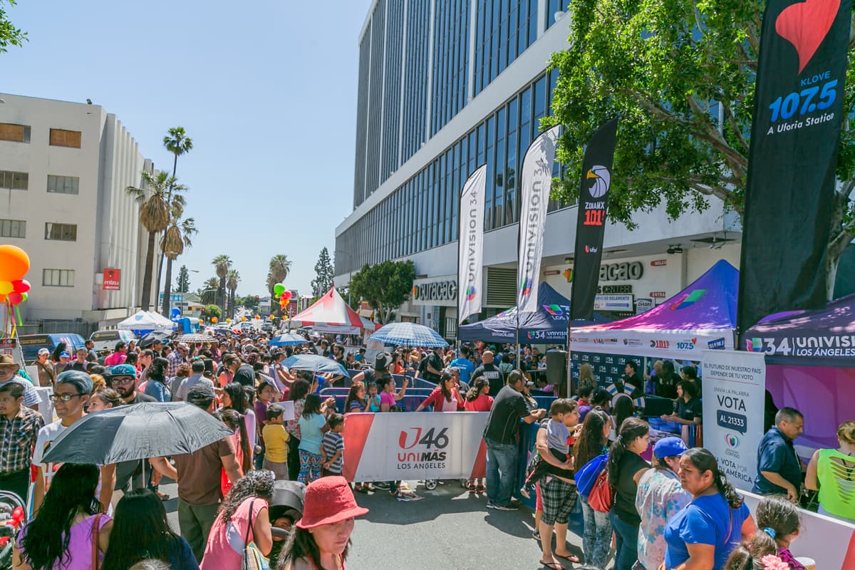 El ambiente en la la Feria de los Niños en Los Ángeles.