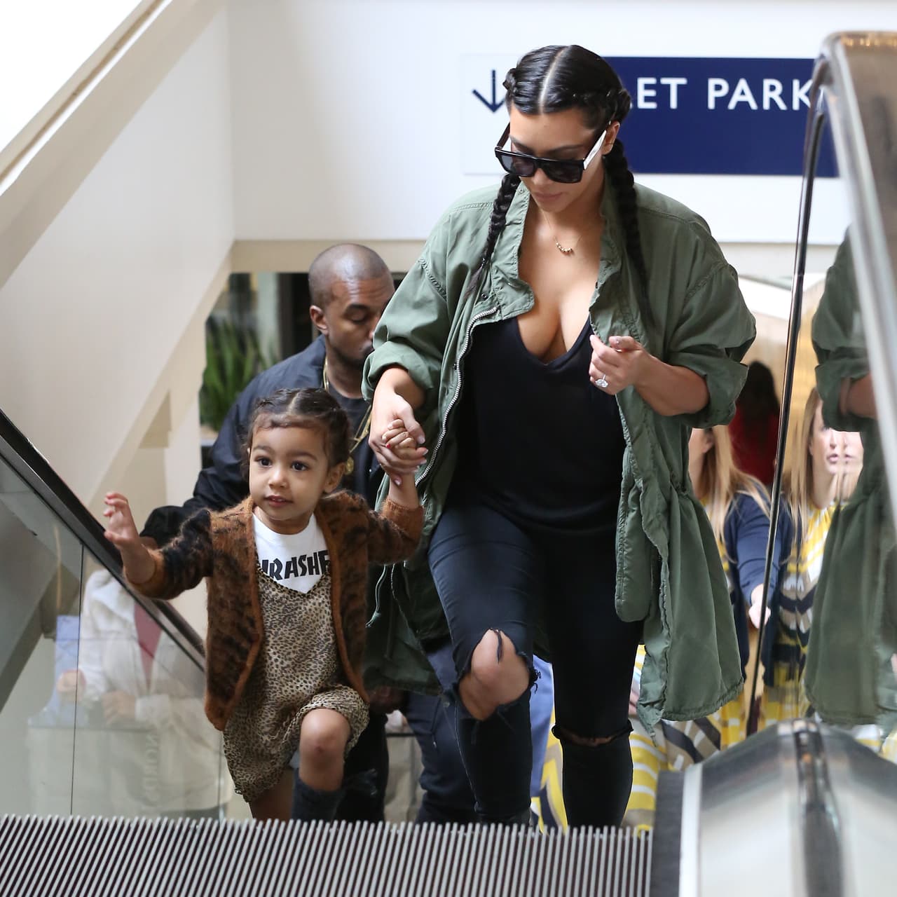 Los accidentes de pequeños en escaleras eléctricas son muy comúnes.