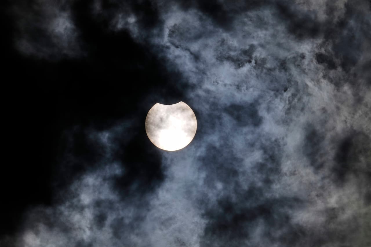 El eclipse solar parcial de hoy, 17 de febrero de 2026, en Pretoria Sudáfrica.