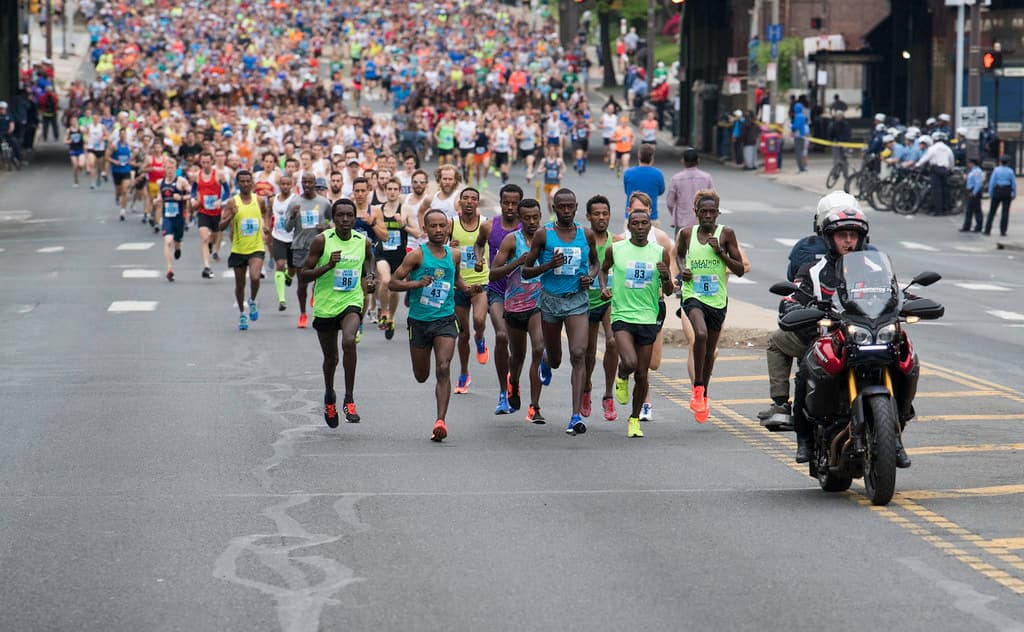 Para este año se pueden esperar tiempos récord y más de 35,000 corredores en este recorrido certificado por la USATF, calificado como uno de los más rápidos del país por la revista Runner's World.