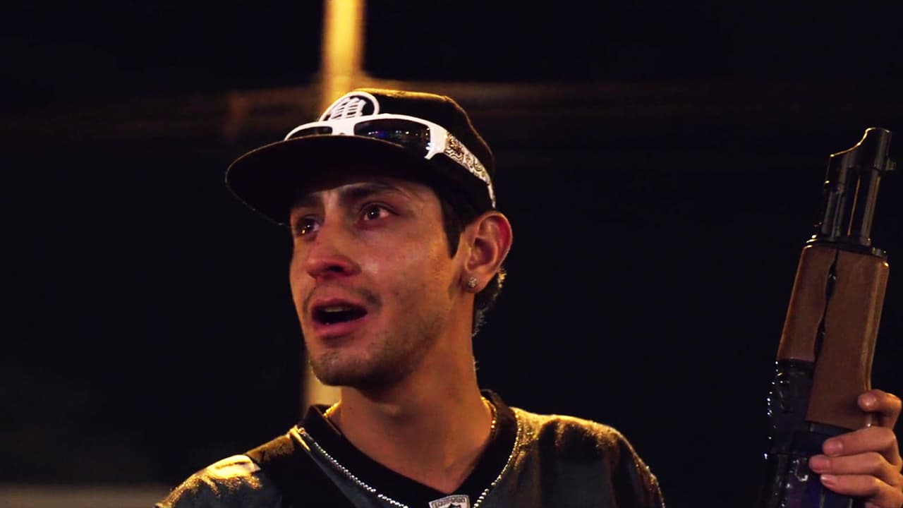 The hitmen were nearby. ‘El Métrico’ was in an altered state because of the drug he had consumed, and looked around nervously.