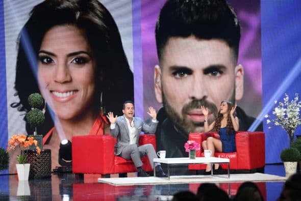 La gala arrancó con un homenaje a Selena. Las chicas se lucieron como nunca en unos retos que fueron diseñados para cada una de ellas. Mariana tuvo su propio show junto a Carlos Calderón, Francisca se robó el show con su personaje de Mela la Melaza, Clarissa se llevó senda ovación gracias a su merengue, Catherine imitó a JLo y Nathalia interpretó a Catalina Creel junto al actor Sebastián Ligarde. La hondureña Nathalia Casco ha demostrado ser imbatible en esta temporada de Nuestra Belleza Latina. Y es que al parecer no hay quien la baje del trono de la belleza. ¡Hasta a su BFF, Geisha, sacó de la competencia!