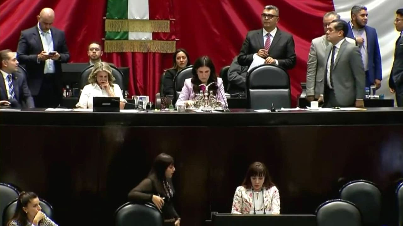 Diputados aprueban aplazar la elección judicial en México y avalan reelección de magistrados