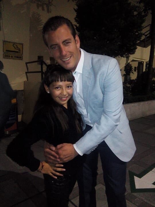 Durante sus estudios en Televisa, la joven 'Telesa' pudo convivir con varios de los actores más populares de la televisión, como Juan Diego Covarrubias.