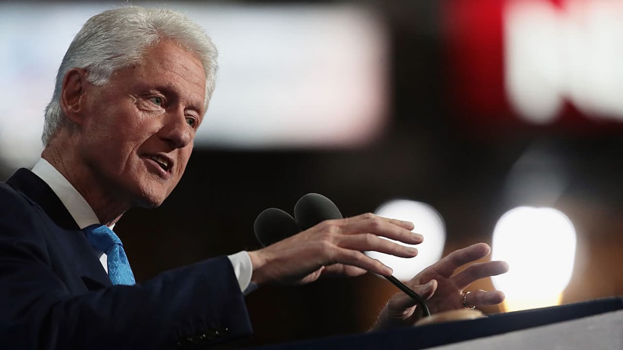 Bill Clinton recurre al discurso tierno para promocionar a Hillary