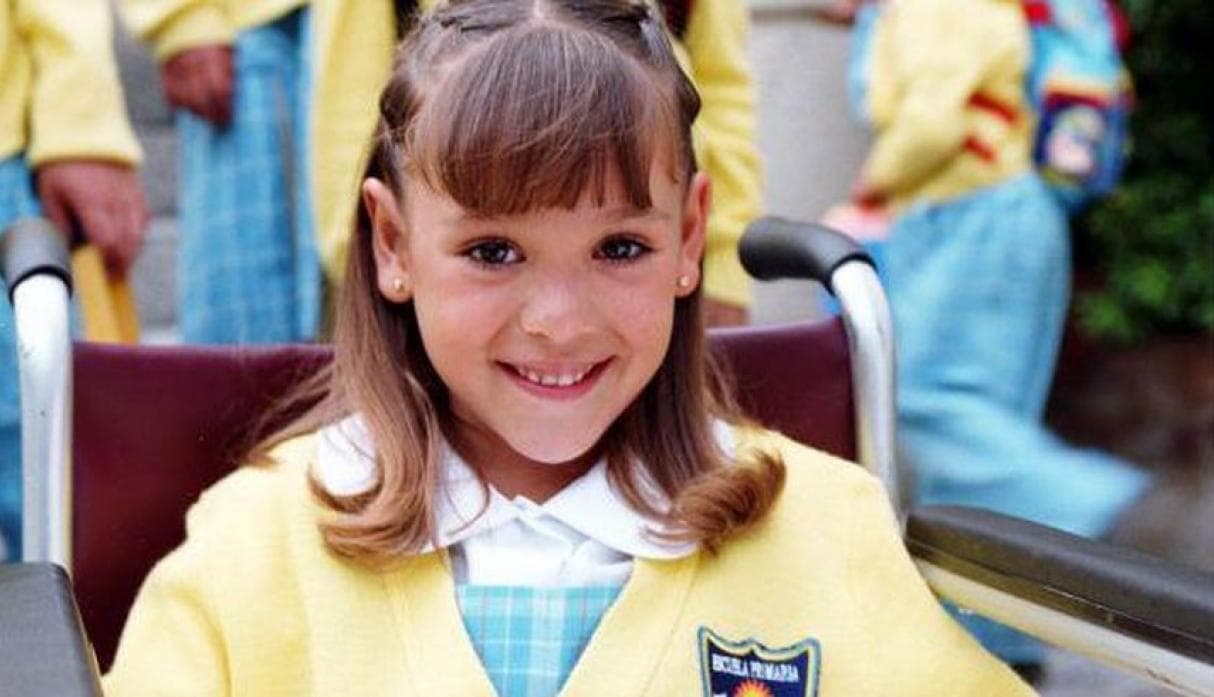 Danna Paola era una de las integrantes del elenco. Ella realizó el papel de Estrella, una niña con un carácter muy tierno.
