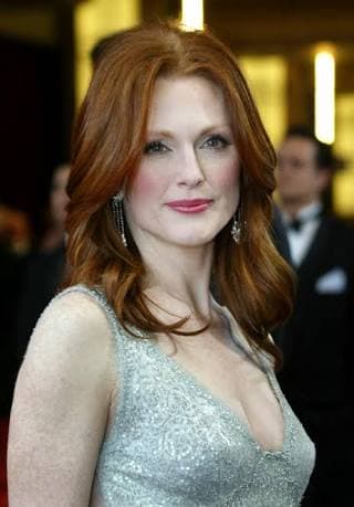 ¿Qué se puede decir sobre Julianne Moore (1960) que no se haya dicho ya? Su belleza espectacular no tiene edad alguna y en todas sus películas se advierte su carisma estelar.