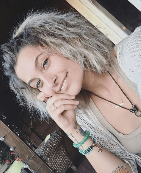 Un estilo bastante alejado del de otras chicas de su edad, sin contar con que Paris goza de una fama mundial y una fortuna considerable, gracias a su padre.