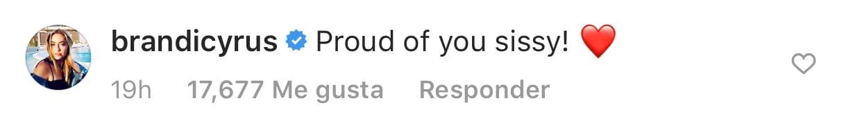 "Orgullosa de ti hermanita", escribió Brandi.