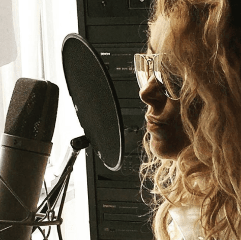 Ser madre de una niña es uno de los propósitos de Paulina Rubio para este año