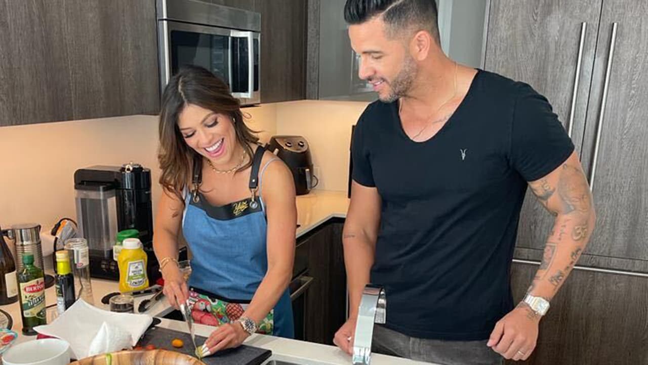 ¿Qué tan bien cocina Jessica Delgado? El chef Yisus la visitó y probó su receta de salmón