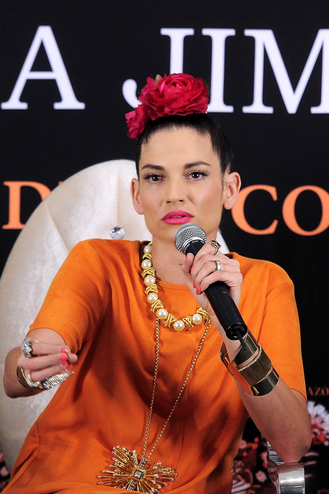 Natalia Jiménez anunció el 8 de enero que se estaba 
<b><a href="https://www.univision.com/famosos/natalia-jimenez-divorcio-esposo-daniel-trueba-fotos">separando de su esposo,</a></b> Daniel Trueba, después de 5 años de matrimonio.