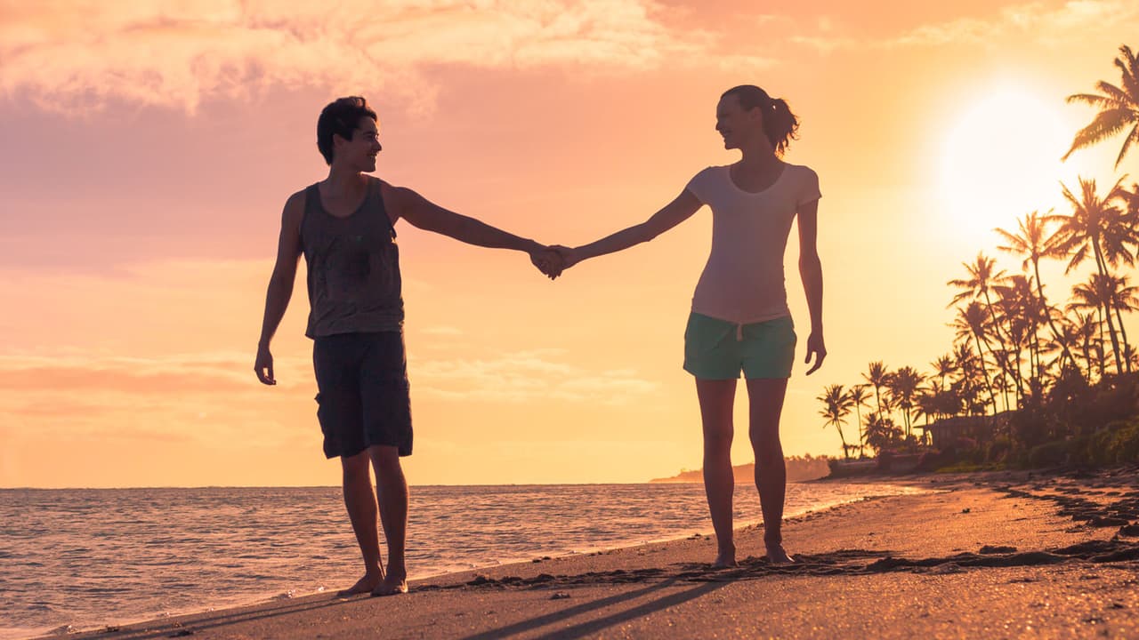 Agarrarse de la mano con tu pareja tiene beneficios maravillosos para tu salud