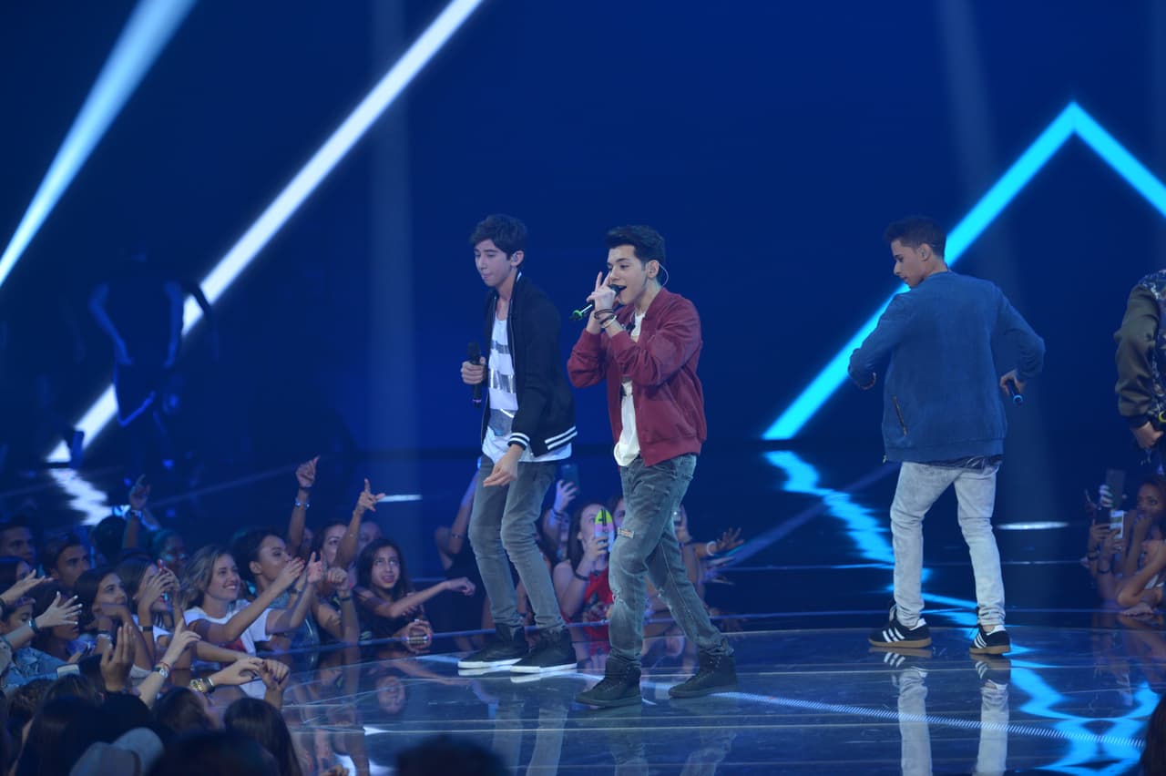 Una noche llena de emociones y muchos nervios. Los doce chicos dieron lo mejor de sí en esta primera gala en directo. Dinos cuál es tu favorito.