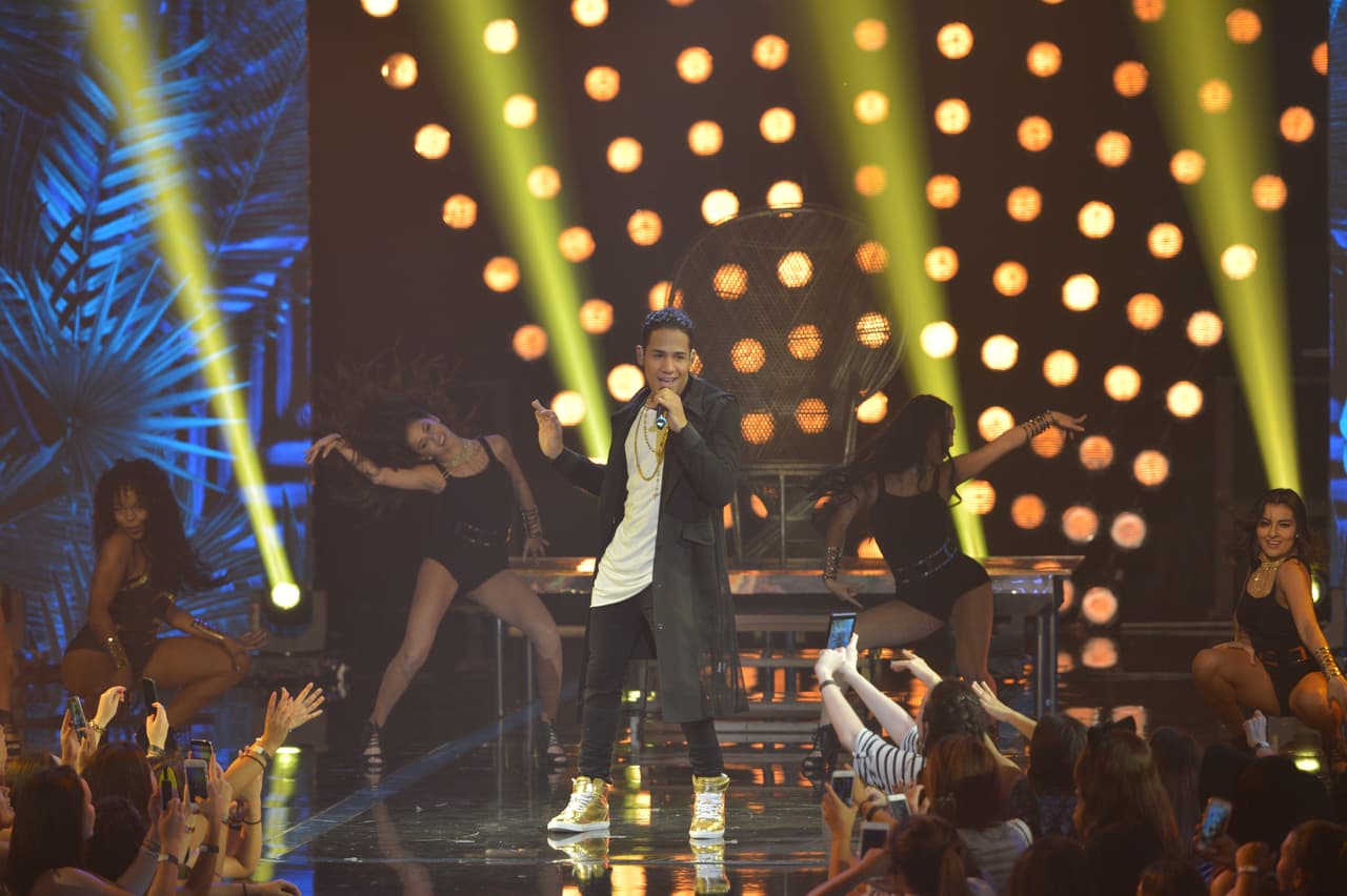 Una noche llena de emociones y muchos nervios. Los doce chicos dieron lo mejor de sí en esta primera gala en directo. Dinos cuál es tu favorito.