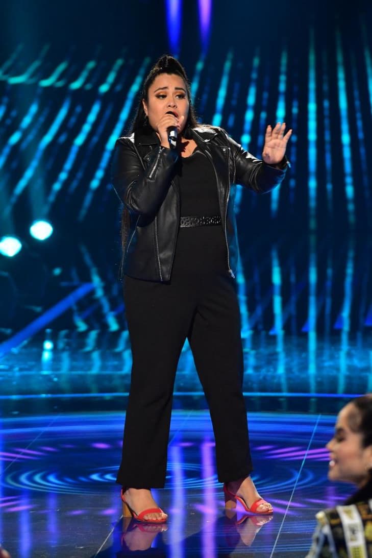 Incluso, sorprendida, Olga Tañón abrió su boca y sus ojos, y se levantó de su lugar. Parece que no creía lo que estaba viendo y escuchando.