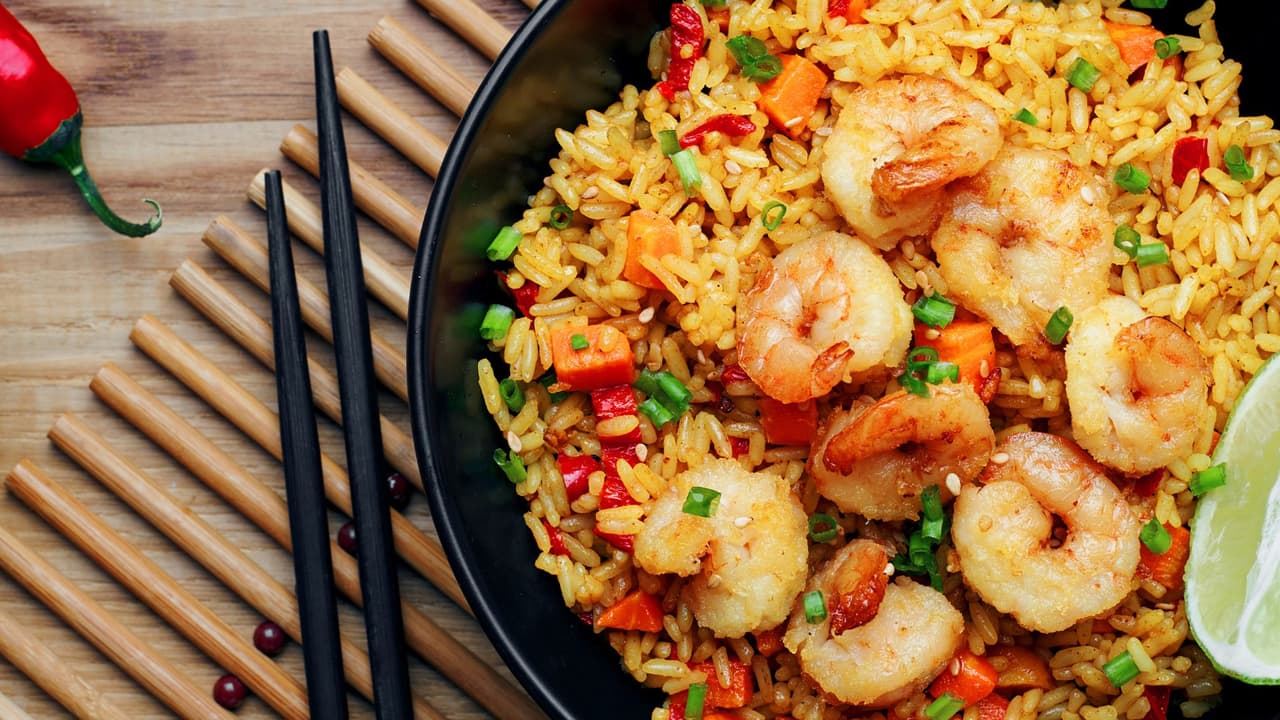 ¿Cómo hacer arroz frito boricua? Esta es la receta del delicioso arroz puertorriqueño