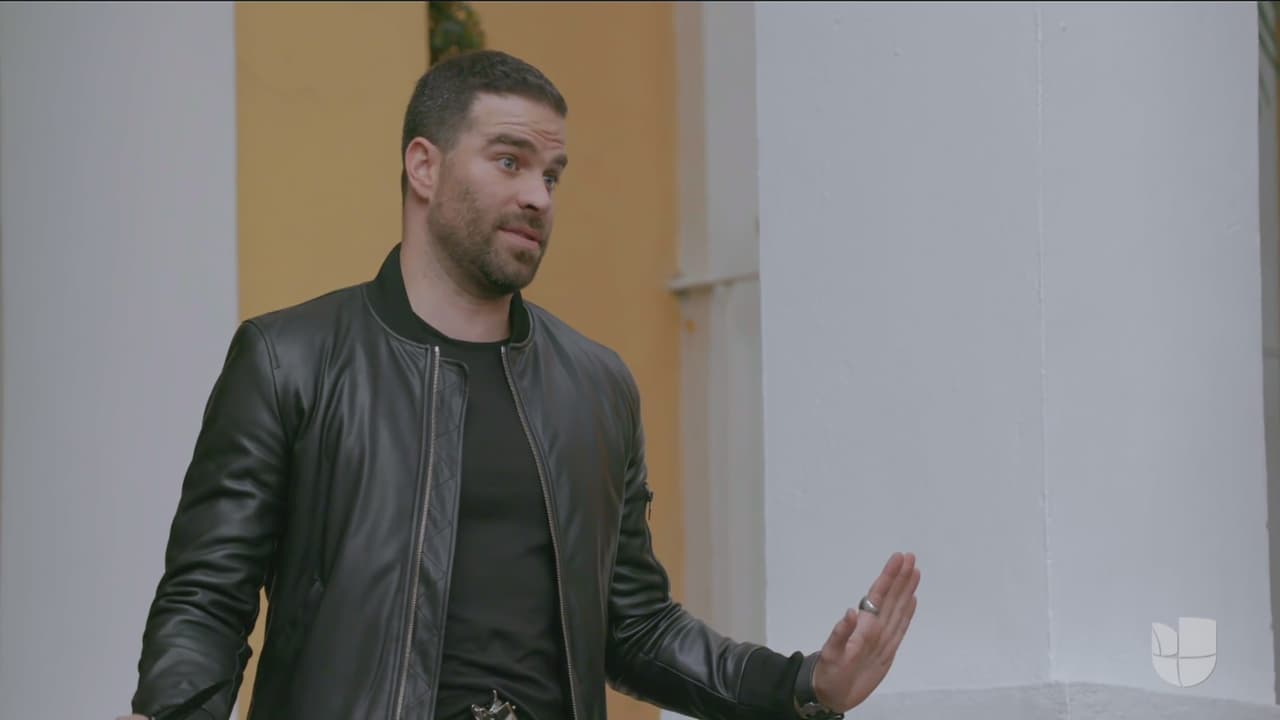 El actor venezolano dijo en exclusiva en
<i><b><a href="http://www.univision.com/shows/el-gordo-y-la-flaca" target="_blank">El Gordo y La Flaca</a></b></i> estar totalmente soltero.