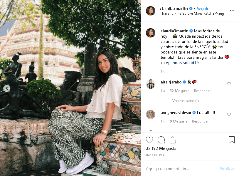 “¡Más fotitos de hoy! ¡Quedé impactada de los colores, del brillo, de la majestuosidad y sobre todo de la energía tan poderosa que se siente en este templo! Eres pura magia Tailandia”, escribió en Instagram.