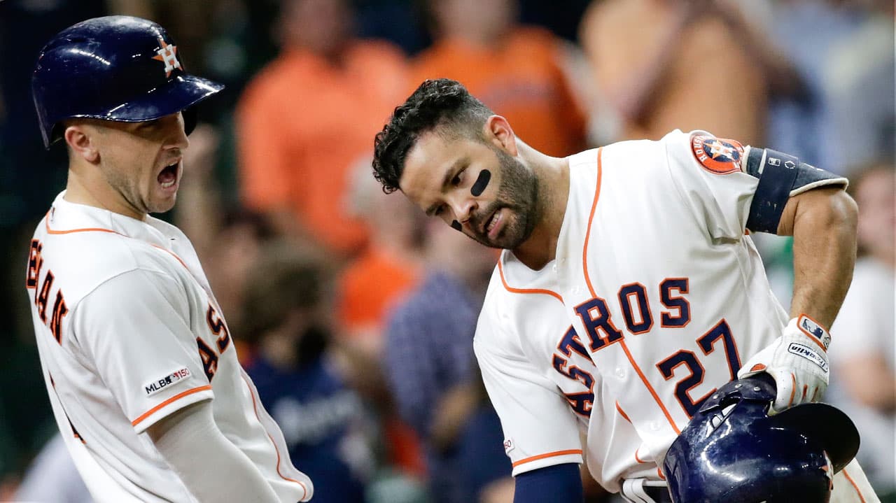 Altuve y Bregman se disculparon por el robo de señales