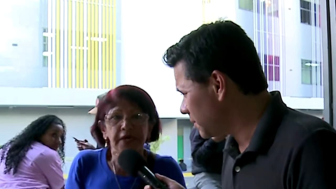 Hospitales colapsados en Caracas tras terremotos: familias esperan noticias de sus seres queridos