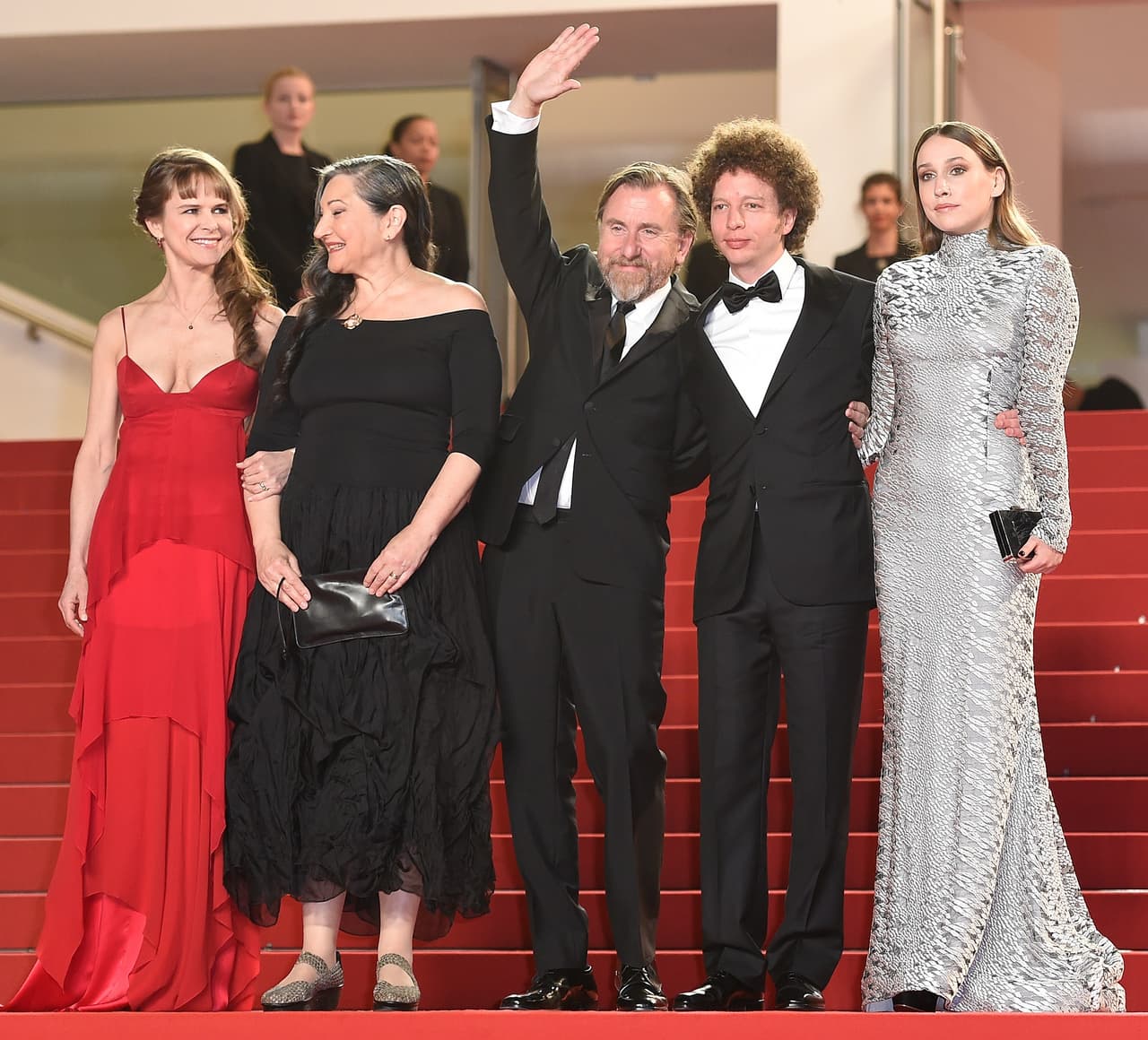 Por la noche el cineasta mexicano y el elenco, incluyendo a Tim Roth, tuvieron la premiere.