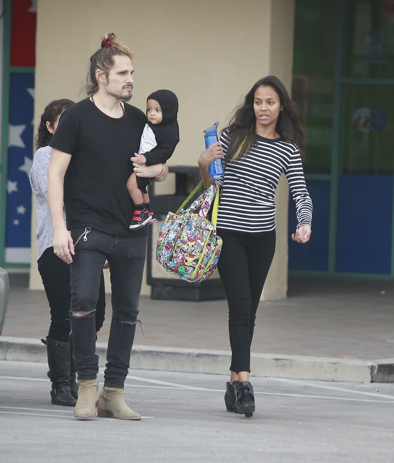 Salieron por un poco de compras.