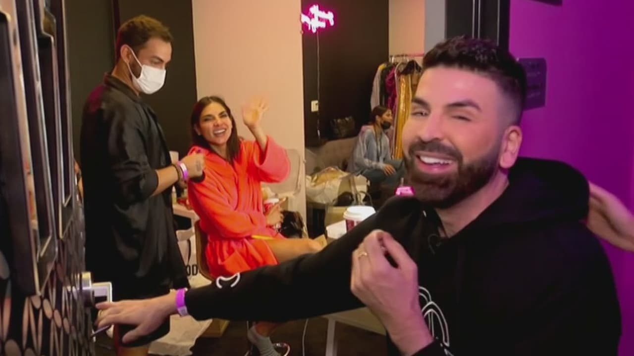 Jomari Goyso sorprendió a Alejandra Espinoza en su camerino antes de la semifinal de Nuestra Belleza Latina