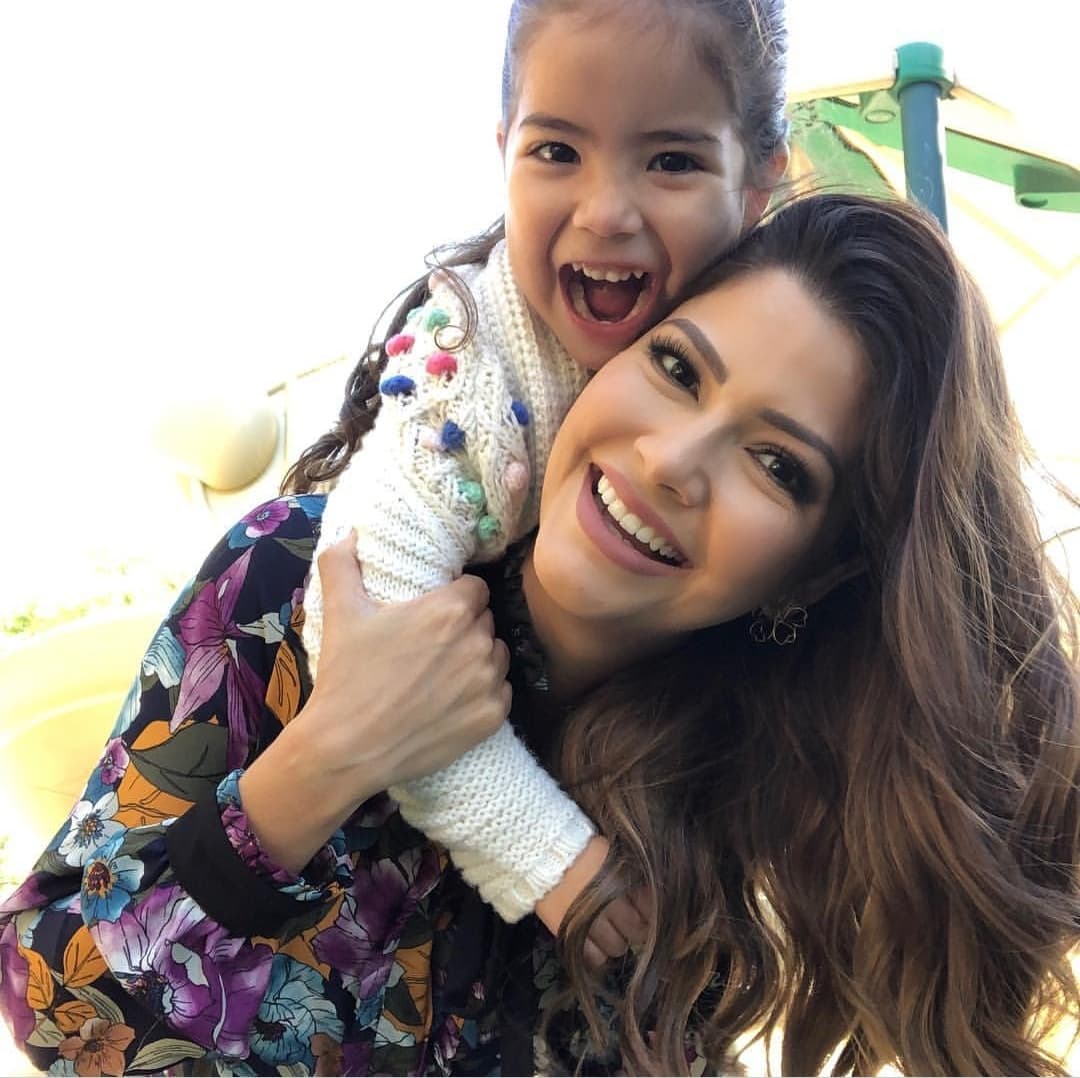 La presentadora dedicó un día completo a su hija Giulietta, ya que desafortunadamente no pudo llegar a su presentación de canto. Ana Patricia compensó el tiempo y la llevó a convivir con la naturaleza y luego a entrenar.