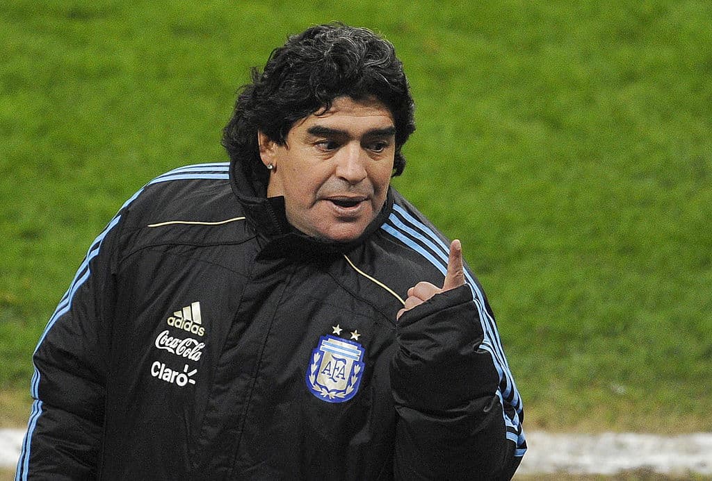 ‘El Diego’ no podía quedar fuera de la lista ya que con la inimaginable magia que tenía en los pies, llevó a Argentina a ganar el mundial de México 86.
<br>