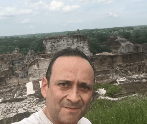 En más de una ocasión, el actor ha dejado ver su gusto por viajar y conocer rincones de México.