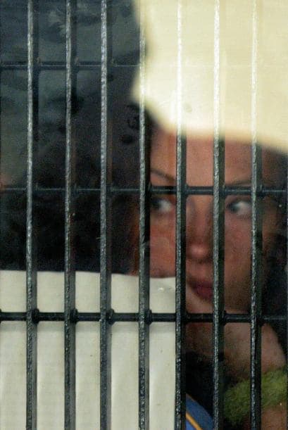 Tras ello, Cassez fue implicada en los casos de plagio y detenida.