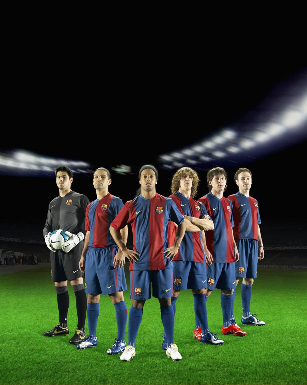 Iniesta, tercero en la final de la derecha, ya estaba entre los referentes.