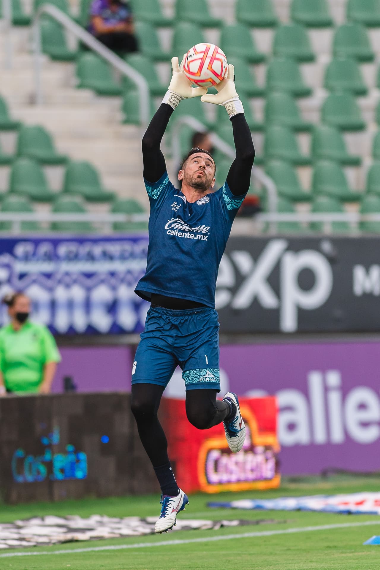 Puebla inauguró la Jornada 1 del Apertura 2022 con goleada en El Kraken ante Mazatlán FC. Los autores de los goles poblanos fueron Romero, Aristeguieta, Barragán y Escoto. Mientras que de parte de los locales, Eduardo Bello logró el tanto de la honra.