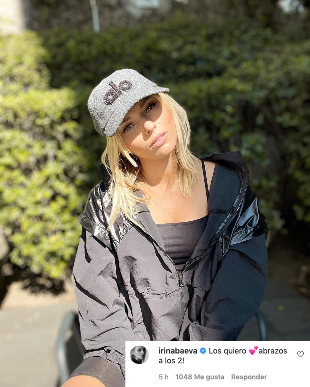 Irina Baeva expresó el cariño que tiene por ambos actores: "Los quiero. Abrazos a los dos", escribió.