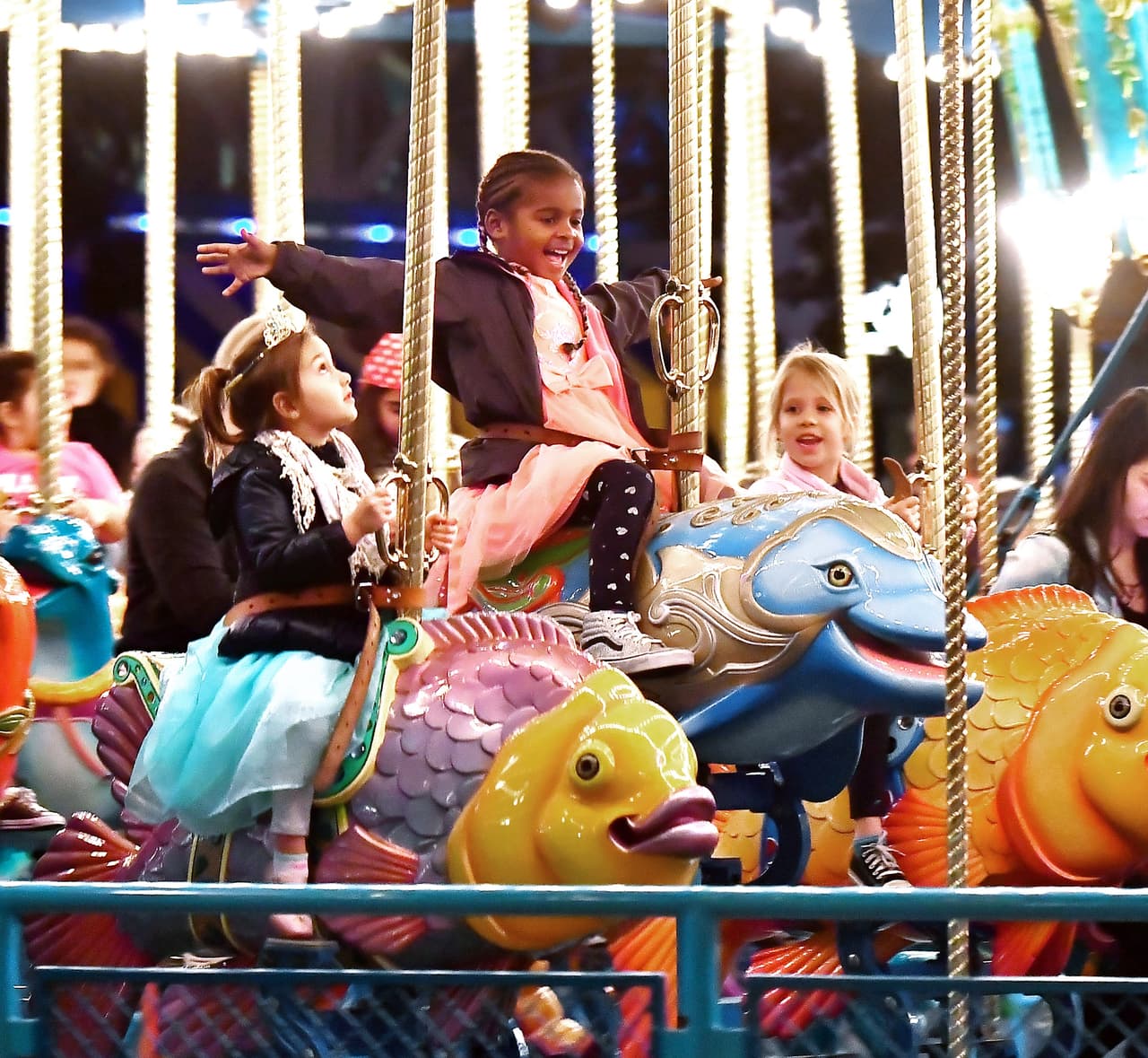 No podía faltar el carrusel, donde podemos apreciar la gran emoción de Jackson.