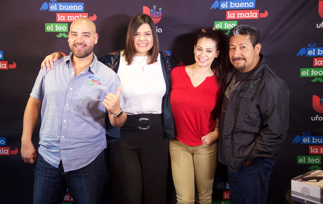 Una linda de visita de la hermosa 
<a href="https://www.facebook.com/yuritaflowers/?fref=ts">Yuridia.</a>