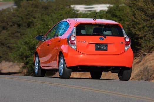 Toyota Prius C 2015- Precio: $19,540; Consumo (ciudad/carretera): 46"53mpg