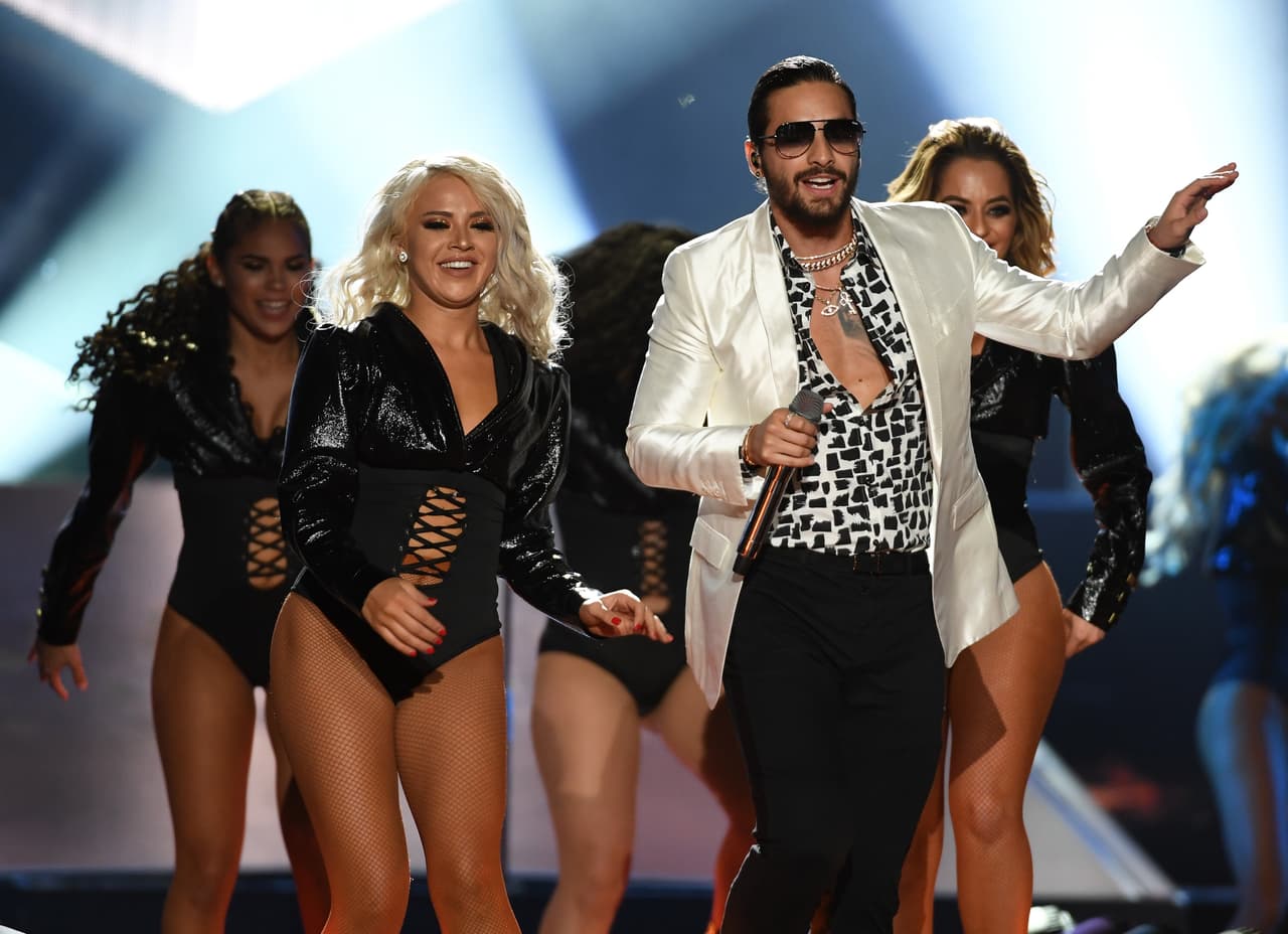 ¿Estará dispuesto el 'Pretty boy' a crear una canción que se convierta en un himno a la mujer, al estilo Selena Gómez?