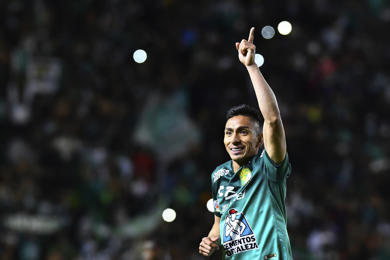 La fiera estuvo en deventaja en dos ocasiones y los goles de Ángel Mena y Victor Dávila le dan la remontada 3-2 sobre el Atlas en la ida de la final del futbol mexicano.