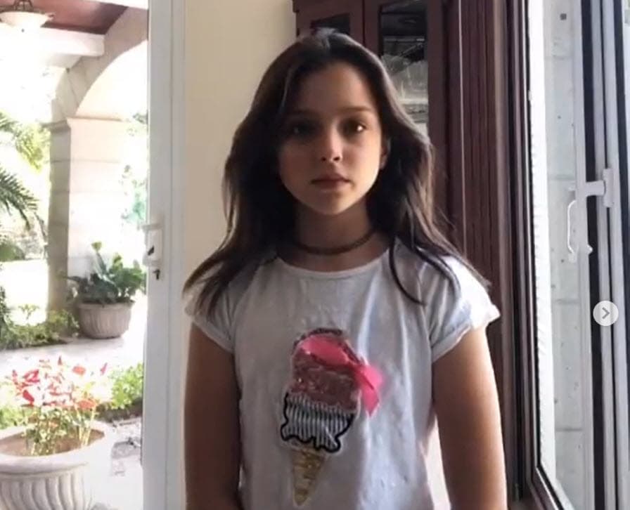 María, la única hija que 
<b><a href="https://www.univision.com/shows/hoy/lisardo-no-descarta-reconciliacion-con-lisset" target="_blank">Lisset y Lisardo</a></b> procrearon mientras estuvieron casados, ya tiene 10 años y cada vez se parece más a sus famosos padres. 
<br>