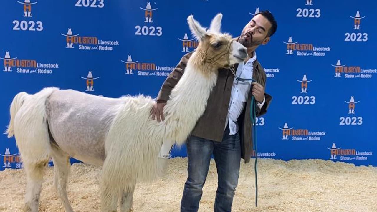 Entre los jueces de este año estuvo invitado Osvaldo Corral, periodista de Univision 45, quien por segunda ocasión participa en este evento.