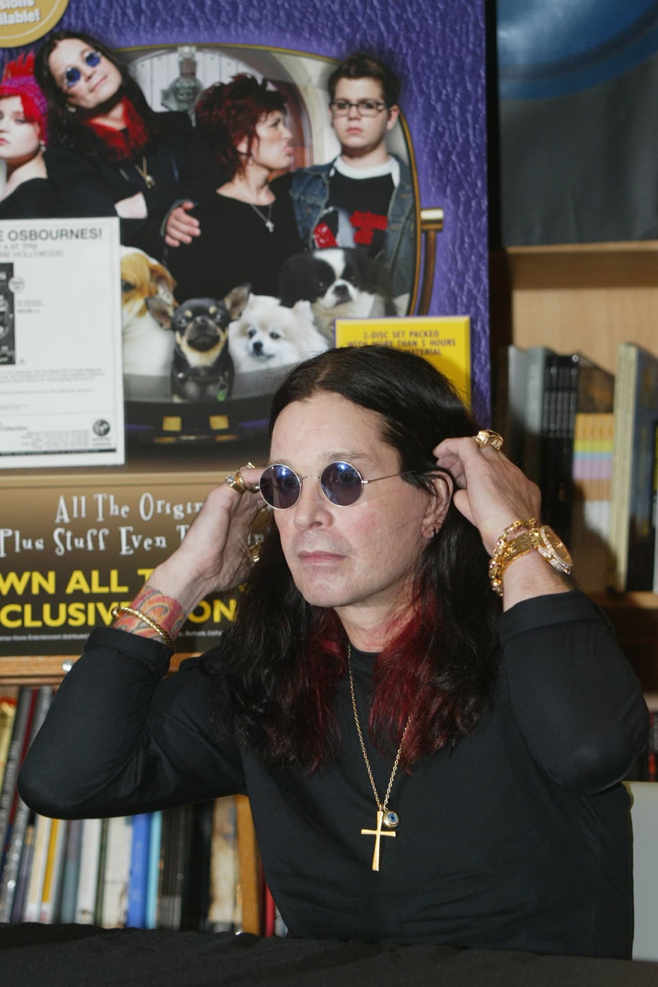 El líder de Black Sabbath y su familia fueron de las primeras celebridades en abrir las puertas de su casa a las cámaras de televisión para un reality.