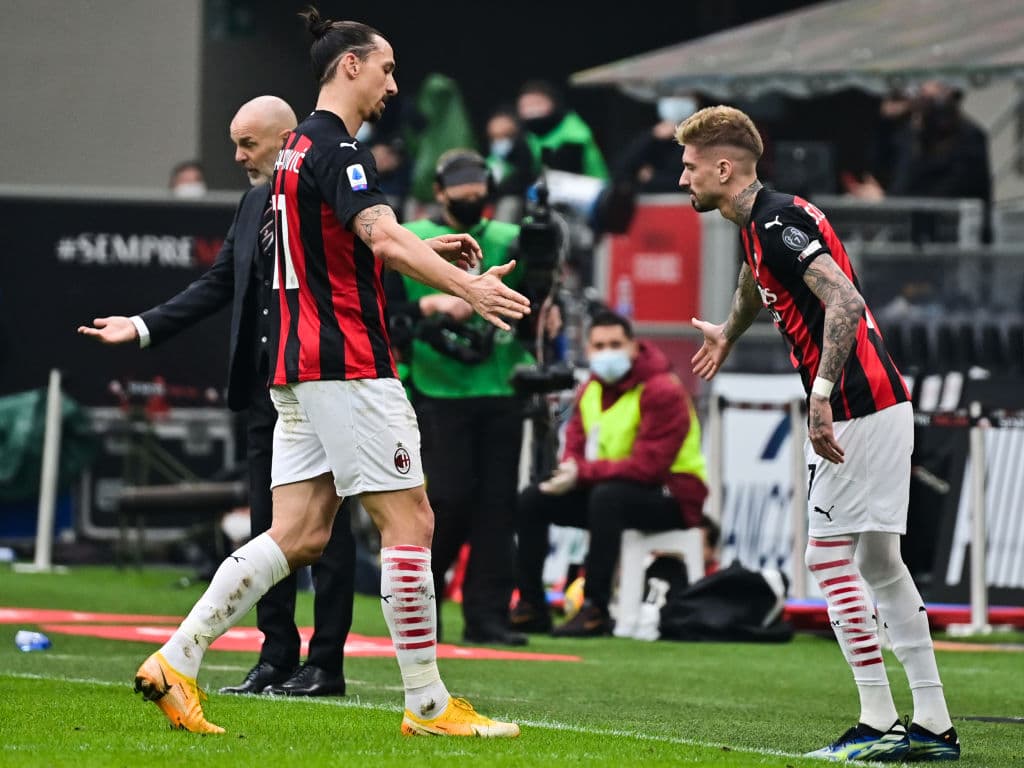 Lautaro Martínez (5’, 57’) salió ‘encendido’ y marcó los primeros dos tantos. Romelu Lukaku (66’) puso la cereza del pastel y anotó el tercero para los visitantes. En sus siguientes compromisos, Milan se medirá a Estrella Roja en la vuelta de dieciseisavos de Final de la Europa League a media semana; Inter recibirá al Genoa en la Serie A.