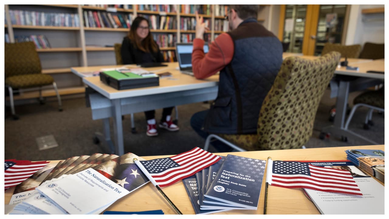 Inmigración: entran en vigor los aumentos de tarifas por servicios de USCIS