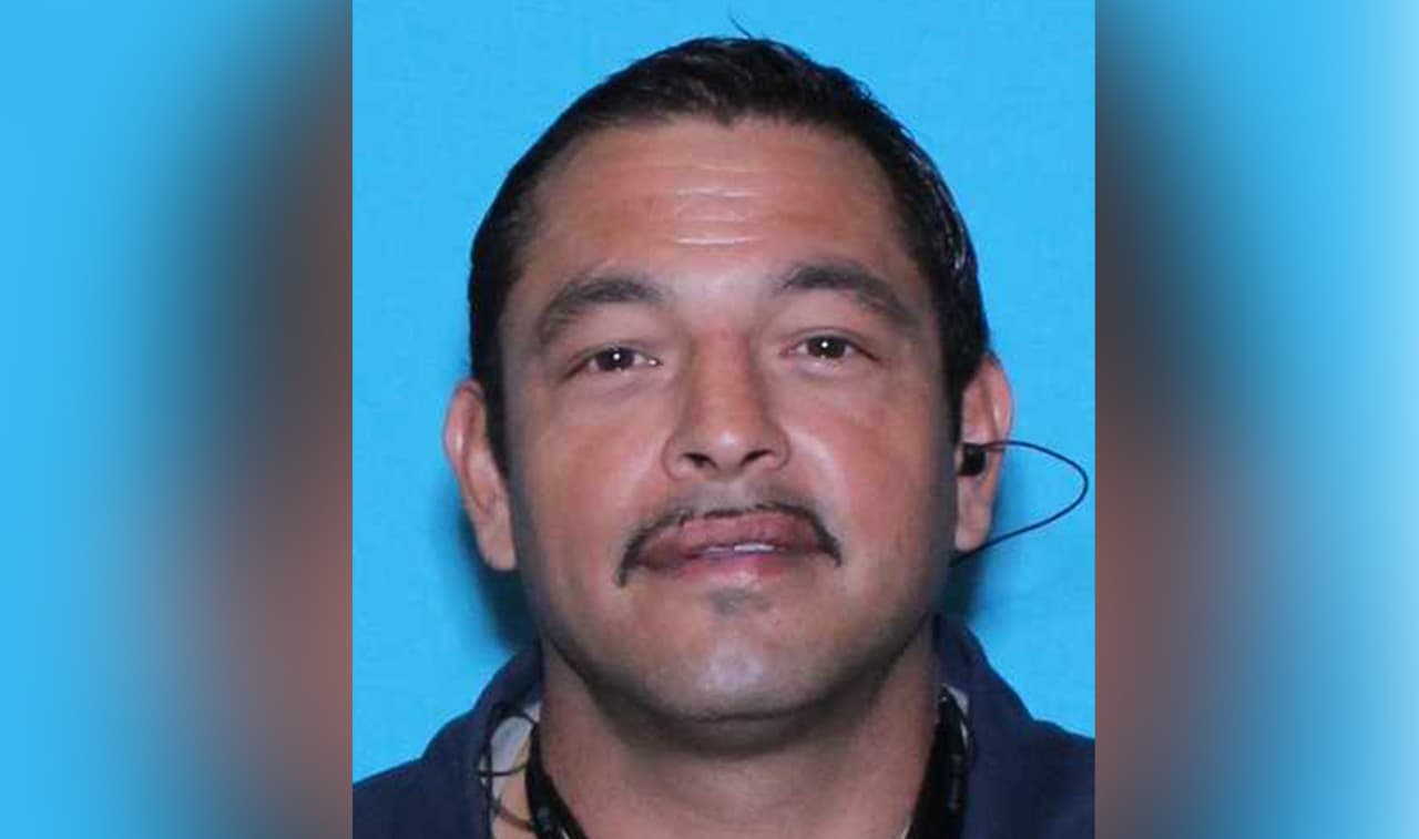 Buscan a hispano acusado de agresión sexual contra un menor al sureste de Houston