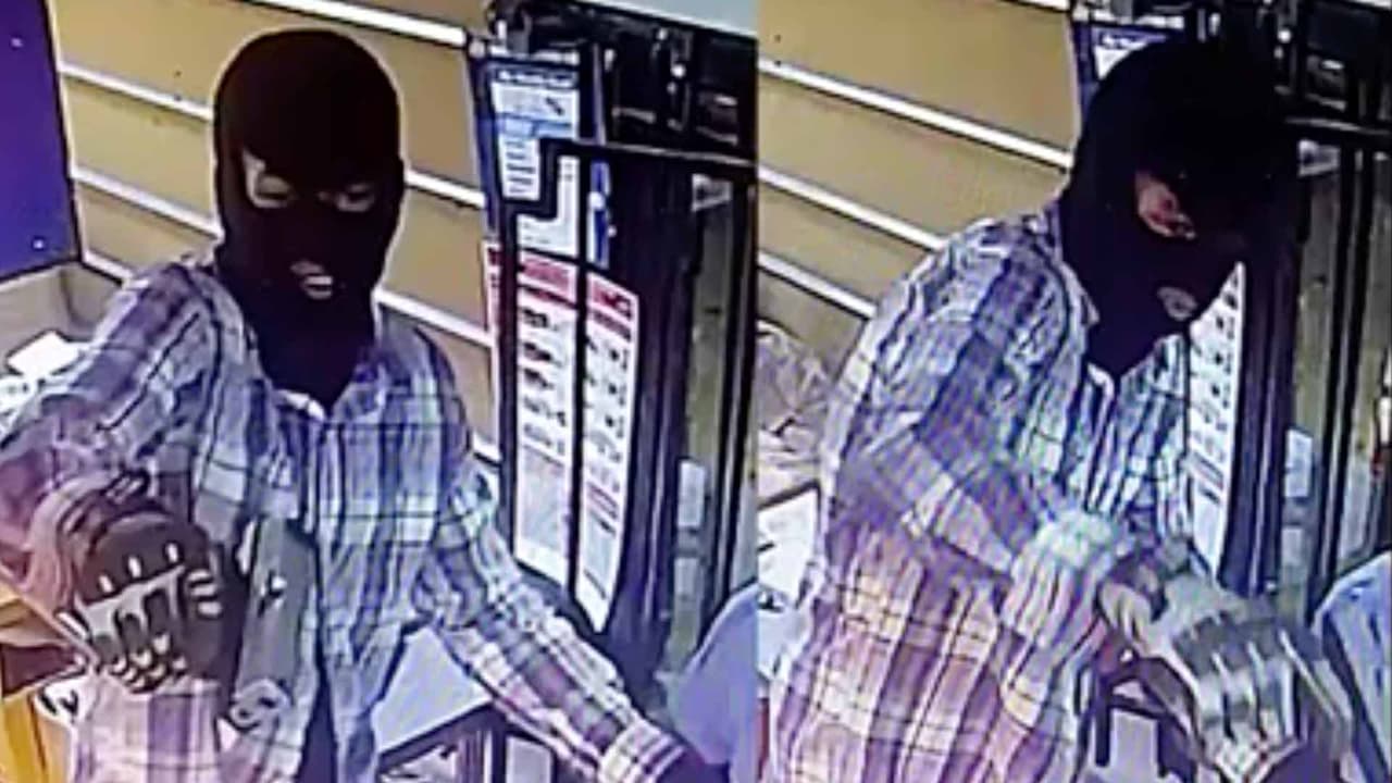 Video capta robo con arma mortal a un restaurant en Houston